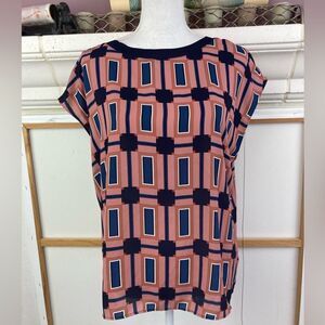 NWOT beautiful blouse unique colors, knit collar, deco pattern, cap sleeves